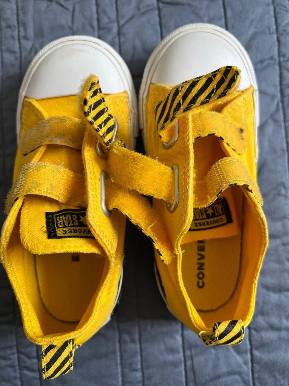 Converse yellow construction